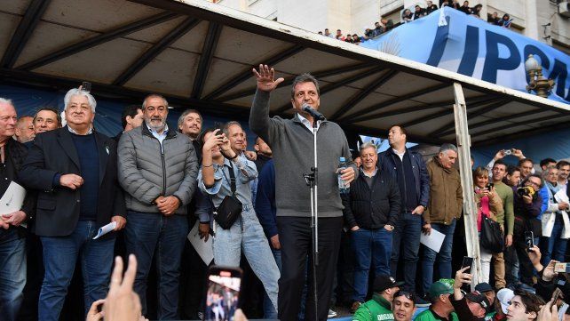 Sergio Massa anunció la suba del piso de Ganancias a $1.770.000