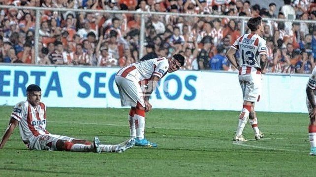 ¿Qué hará Unión con Diego Díaz? Los días pasan y el futuro del delantero no se resuelve