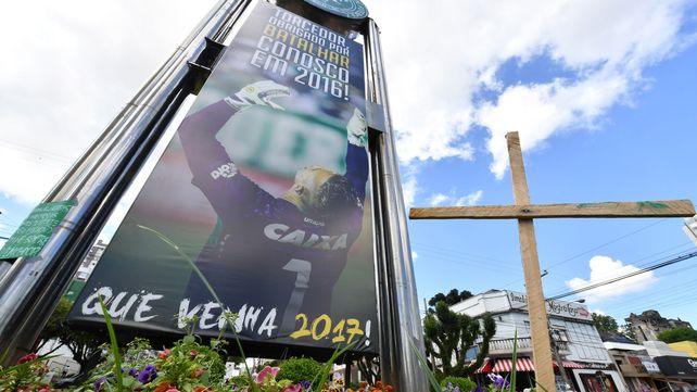 La tragedia del Chapecoense enlutó al fútbol mundial