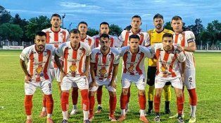 Gran triunfo de Colón de San Justo bajo la lluvia en el partido de ida ante Libertad.