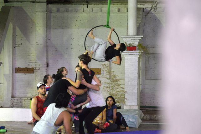 Clases presenciales: vuelven las escuelas de Danza y Circo