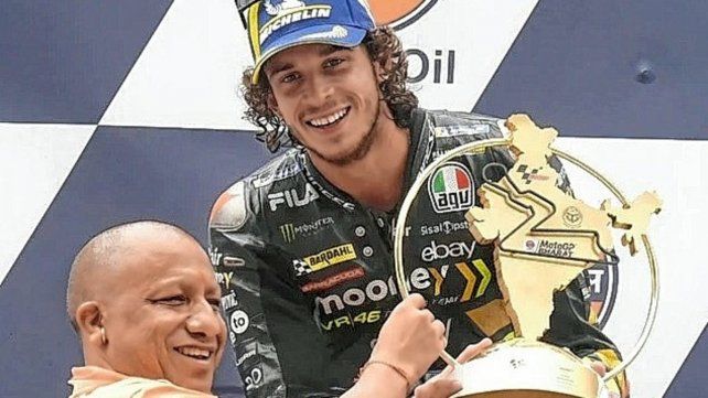 El italiano Marco Bezzecchi se quedó con una gran victoria en la carrera de MotoGP de la India.