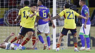 Brasil perdió con Colombia de visitante.