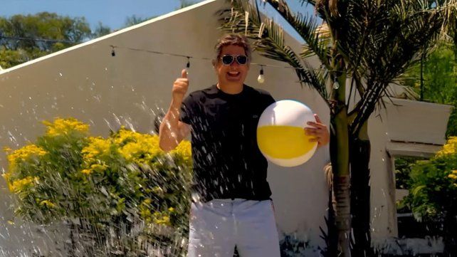 Roly Santacroce lanzó un spot de verano para invitar a disfrutar Funes.