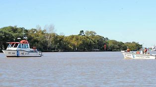 Buscan a cuatro pescadores desaparecidos en el Paraná a la altura de Ramallo