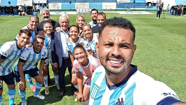 Racing: presentación y entrenamiento mixto a puertas abiertas