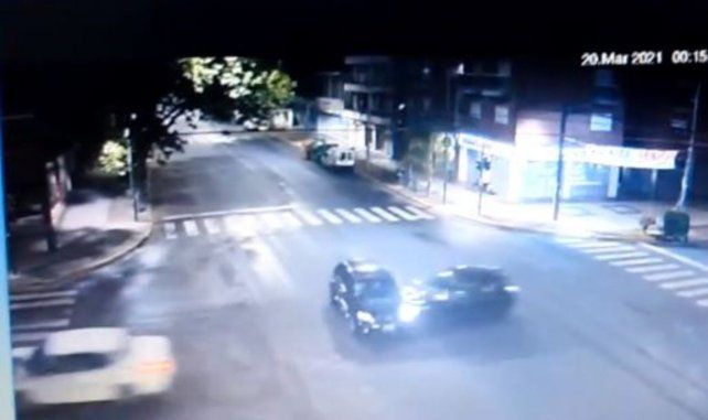 El momento del choque que derivó en una tragedia. (Foto: captura de video)