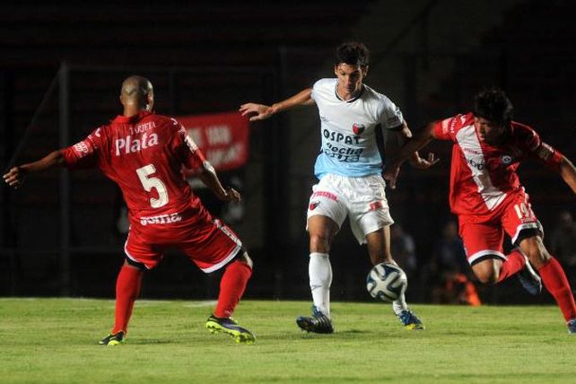 Triunfo clave: Colón le ganó 1 a 0 a Argentinos y vuelve a vivir