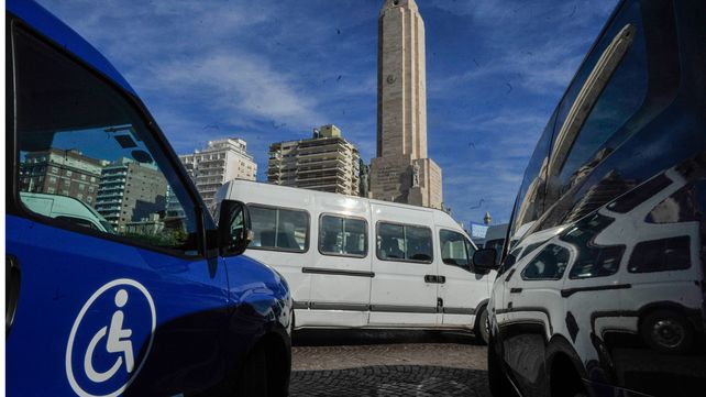 Los transportistas de personas con discapacidad alertan por la falta de gasoil.