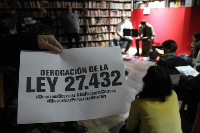 Bibliotecas populares en alerta por recortes