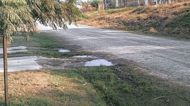 Paraná: vecinos de Vicoer 46 Viviendas reclaman por caños de agua rotos