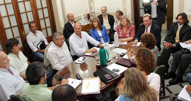 Balagué dijo que lo ofrecido es el máximo esfuerzo que puede hacer la provincia