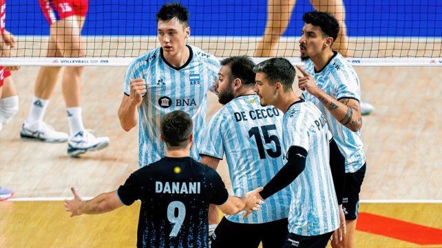 Argentina revirtió un mal inicio y celebró la victoria ante Serbia.&nbsp;