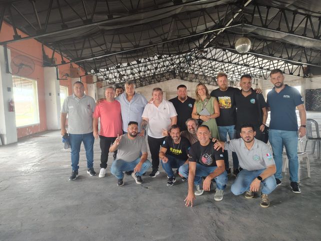 Reunión en el camping del sindicato de Recolectores