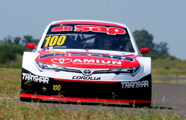 El 100 es el número que lleva el auto del Pfening Racing que competirá en el Gálvez.