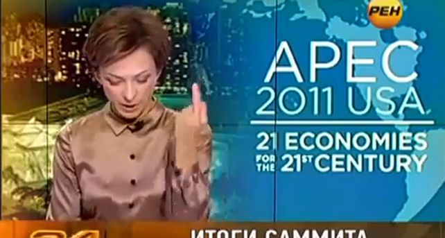 Despidieron a una periodista rusa por mencionar a Obama y hacer un gesto obsceno
