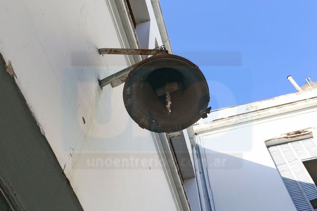 La campana de la escuela. Foto UNO Archivo.&nbsp;