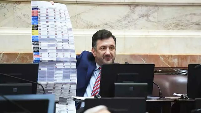 El exsenador Edgardo Kueider atribuye su “desgracia a la Boleta Única