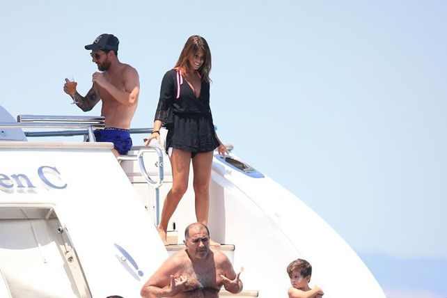 Messi se recluyó en su familia pero no se separa de su pasión por Newells