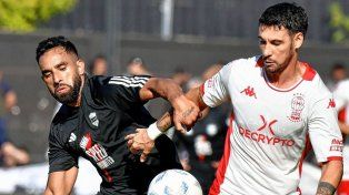Con el ex-Patronato Jonathan Herrera como titular, en su casa Deportivo Riestra no pudo derrotar al Globo.