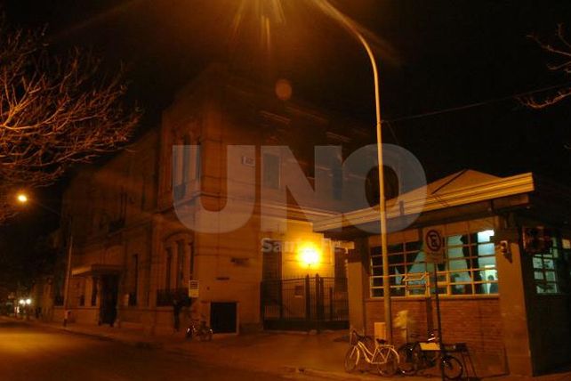 Enfrentamiento armado, dos heridos y violencia trasladada al hospital Cullen