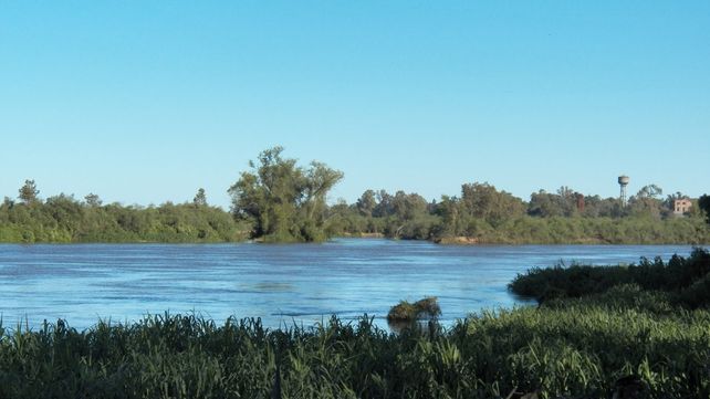 Hallaron un cuerpo en el río Coronda e investigan las causas del deceso