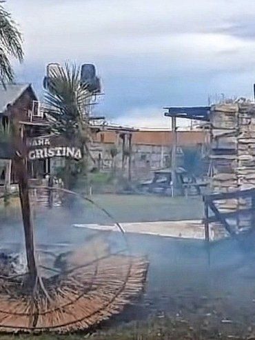 Colón: investigan el voraz incendio que destruyó seis cabañas