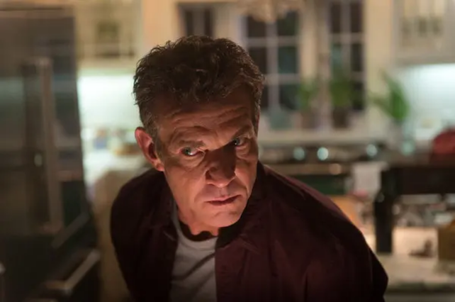 Dennis Quaid interpreta a un psicópata en Intruso