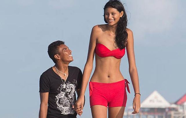 Felices. Elisany Silva da Cruz y su novio