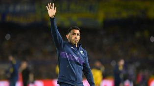 Carlos Tevez fue ovacionado por La Bombonera.