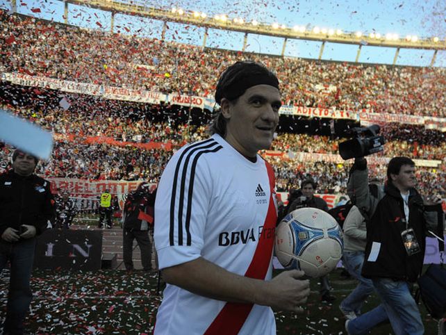 El Burrito Ortega tuvo una emotiva despedida en el Monumental