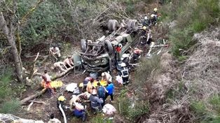 El accidente ocurrió en un camino sinuoso conocido como Curvas del Caracol, en San Martín de los Andes.