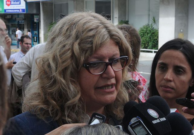 El gobierno convocó a paritarias a los docentes de la provincia