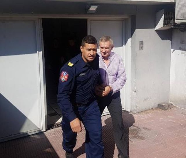 Righelato sale esposado rumbo a la Unidad Penal N°1 de Paraná.