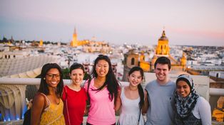 Mejores formas para que los adolescentes aprendan idiomas en el extranjero