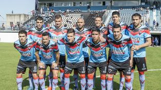 Brown de Adrogué es el único líder de la B Nacional