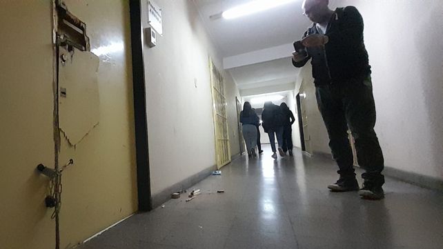 Robaron quince oficinas en un edificio del microcentro durante el fin de semana