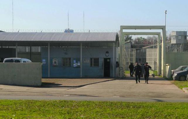 Limaron los barrotes de la celda y se fugaron de la Alcaidía de la Jefatura de policía