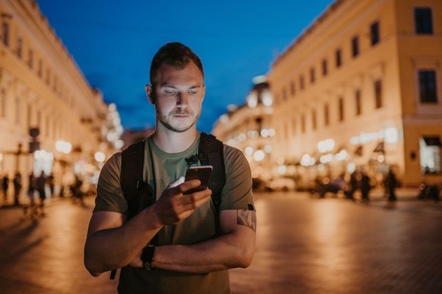 Cómo la tecnología eSIM está transformando los viajes en Argentina y América Latina