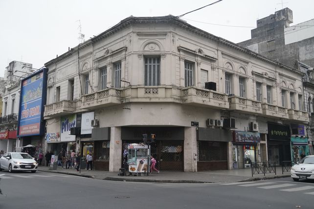 En la esquina de Entre Ríos