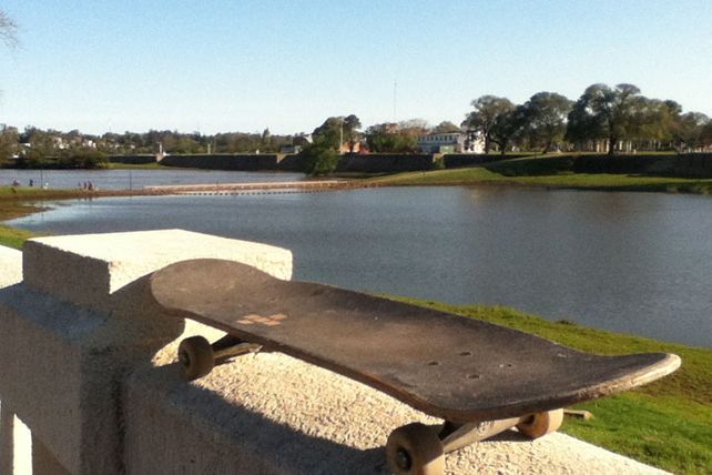 El hecho se produjo sobre el mediodía del miércoles en la desembocadura del Arroyo Manzores en el río Uruguay.