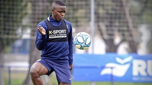 Carbonero pasó la revisación y es nuevo refuerzo de Racing