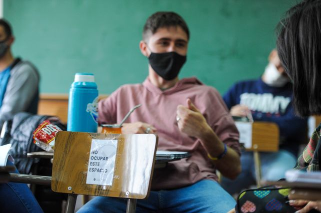 Malabares. La renta ocupa un 35% del salario del estudiante