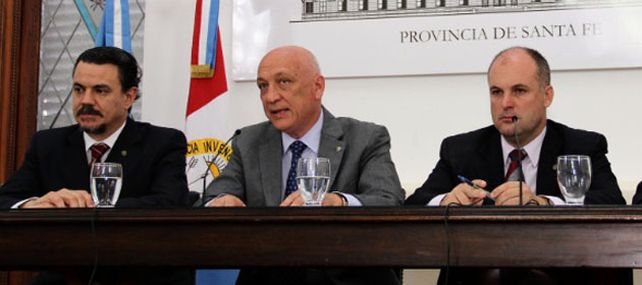Bonfatti dijo que cuesta desterrar las viejas prácticas de la policía de Santa Fe