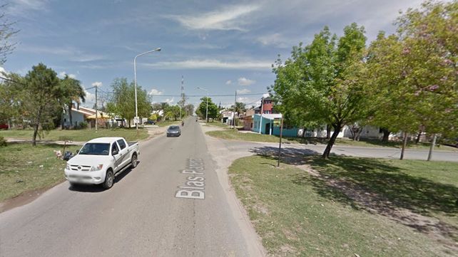 Encontró a cuatro personas adentro de su casa