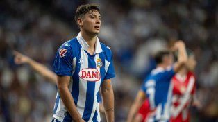 Alejo Veliz vienen de jugar la última temporada en Espanyol de Barcelona. Debe regresar a Tottenham, pero Central lo quiere.