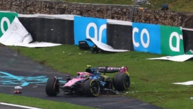 Colapinto se despistó en el inicio y quedó fuera de la Sprint en Brasil