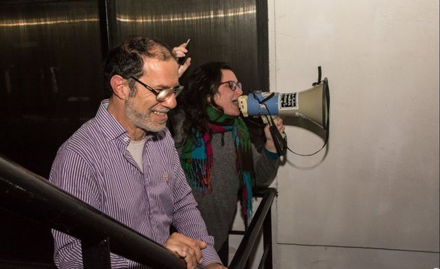 Juan Pablo Casiello rcelebra en ellocal de Amsafé Rosario tras ganar la elección como secretario general en la ciudad