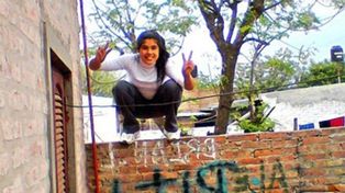 La sometieron a una típica embarrada en su cumpleaños de quince y murió