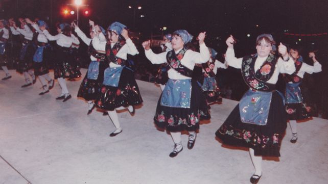Las danzas típicas formaban, como hoy, una parte central del encuentro.